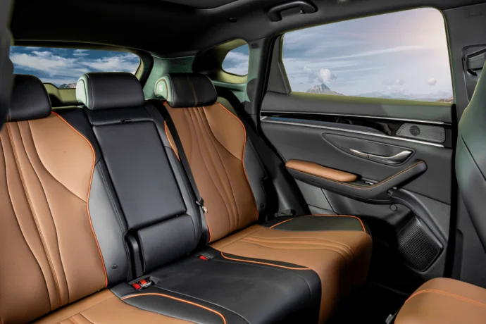 SONG PLUS DM-i Новый интерьер: Ритм океана